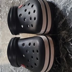 Black/white stripe Crocs